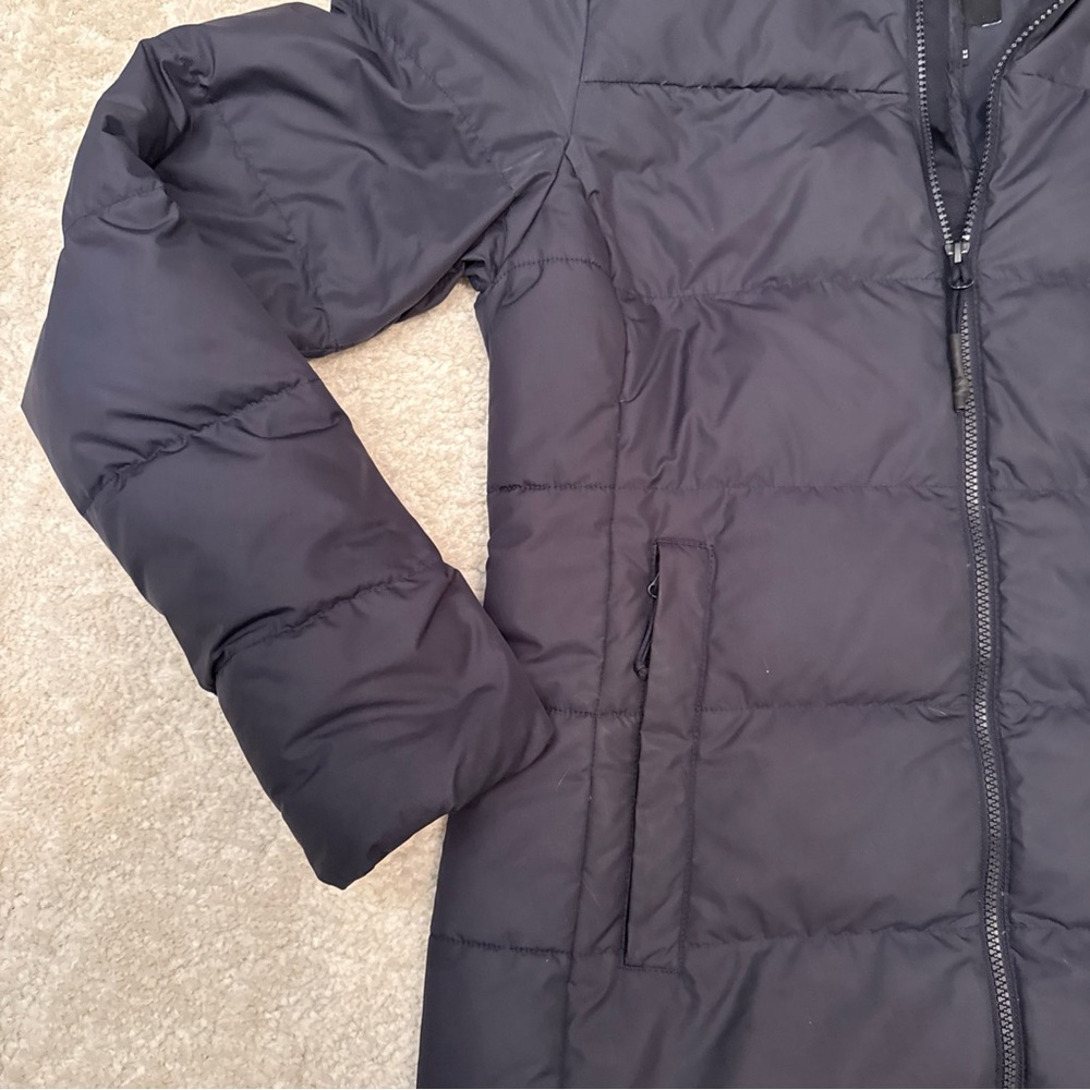 The North Face Women's Black Long Puffer Coat with Hood - Picture 5 of 16